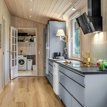 3 Bedroom Lovely In Casa de Férias Havndal